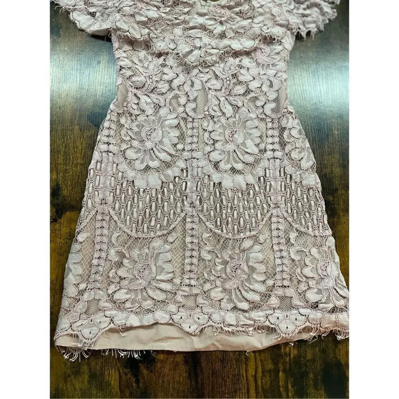 WAYF Venice Off the Shoulder Lace Minidress - Picture 6 of 13